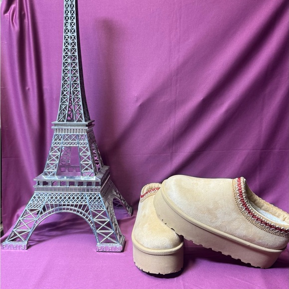 Glaze Cream Platform Mules with Red Trim - Picture 2 of 3